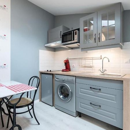 Le Paris Eiffel - Appartement Cosy En Plein Centre Bourgoin-Jallieu Exterior photo